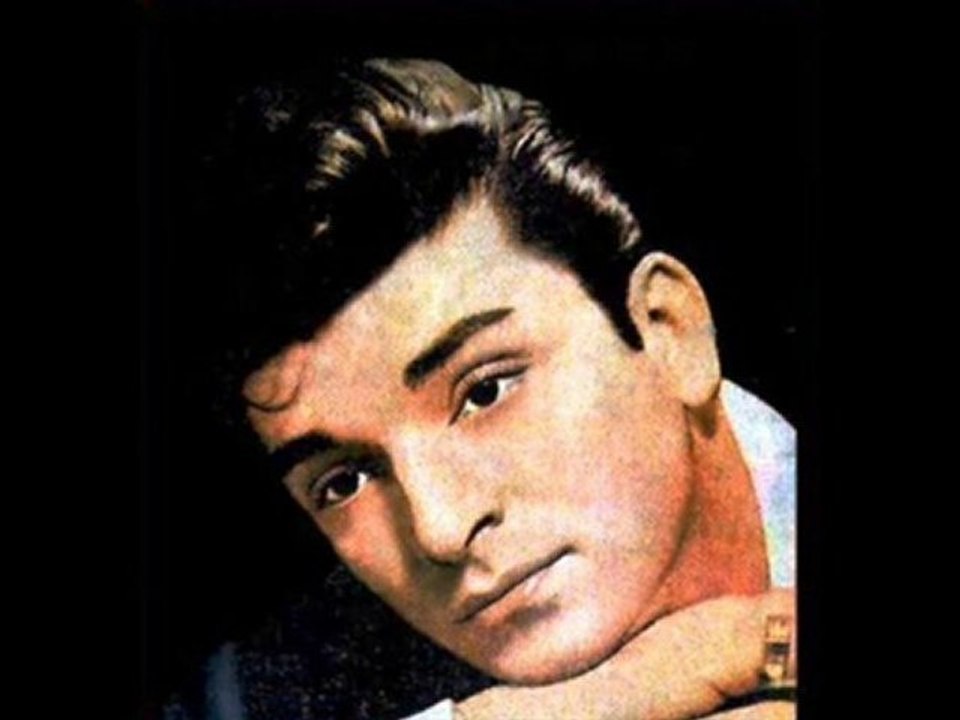 Zeki Müren - Yalnızım Yalnız