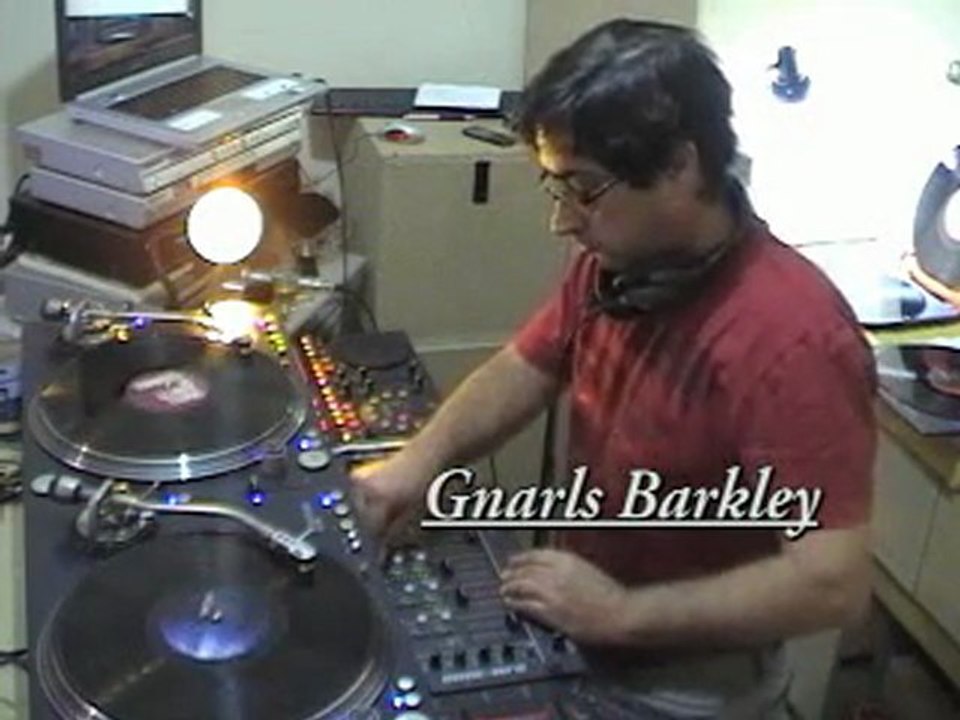 CHARLIE DJ VINYL 2 part. nov 2010