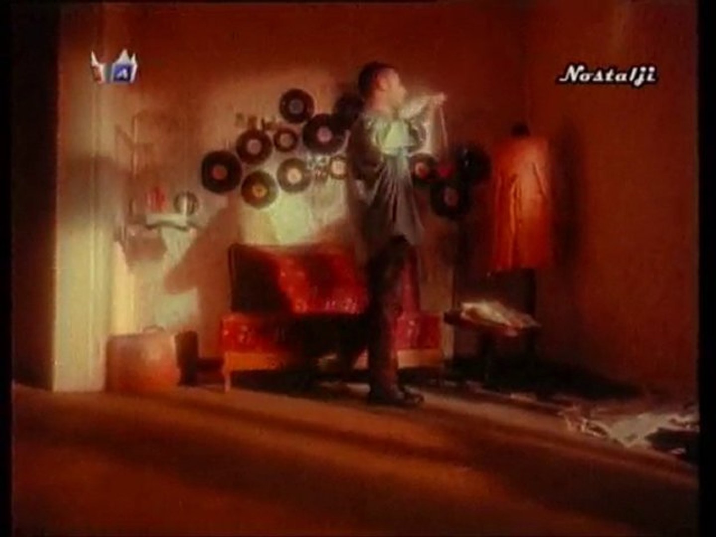 Tarkan - Kis Gunesi 1994_bykaygusuzugur ORiJiNAL ViDEO KLiP - Dailymotion  Video