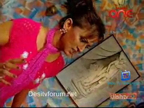 Raat Hone Ko Hai - 28th December 2010 - Pt3