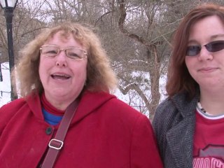 Lent retour à la normale après la tempête de neige à New York