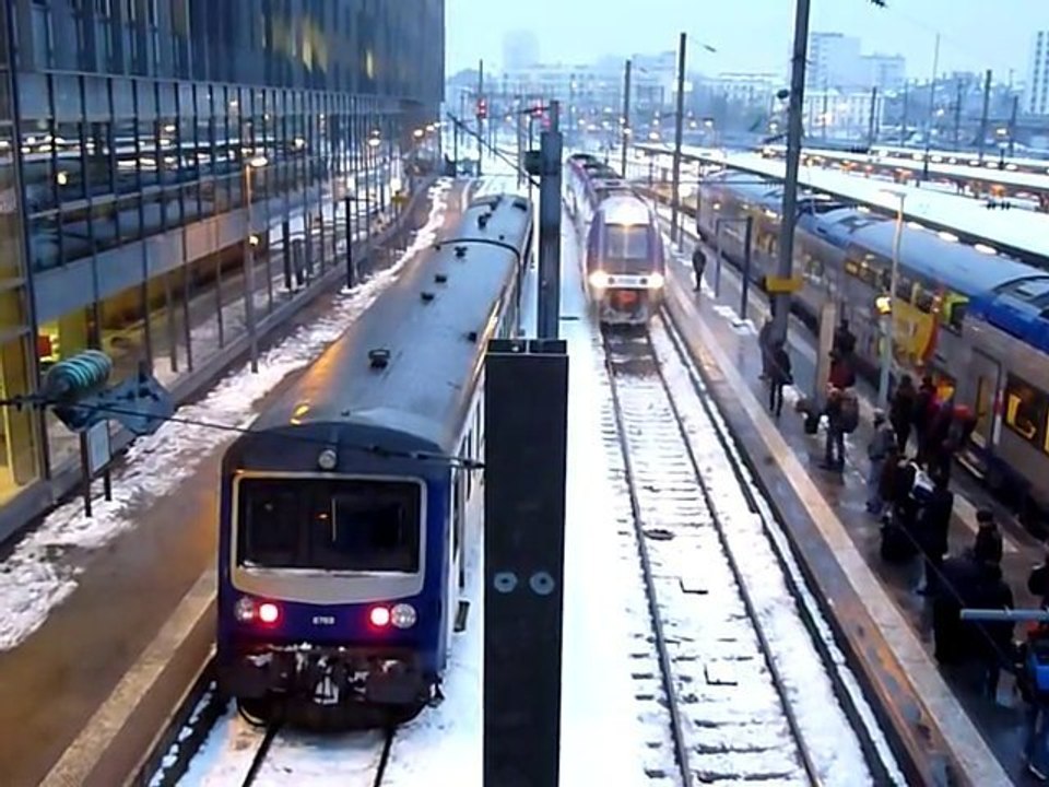 Arrivée à Nancy d'un train régional en provenance des Vosges