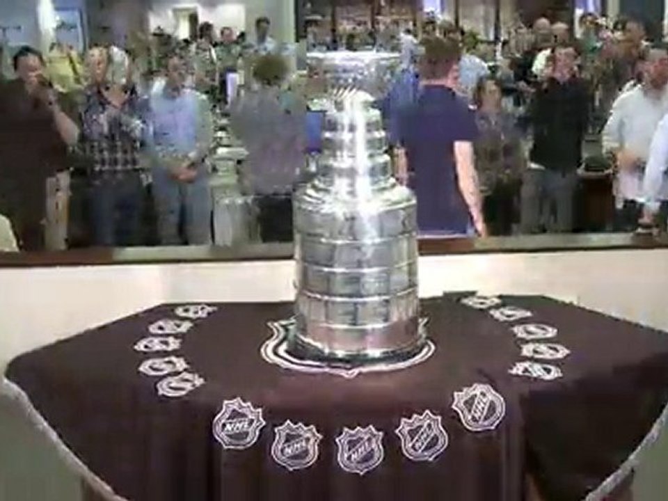 The Stanley Cup visits the Chicago Tribune