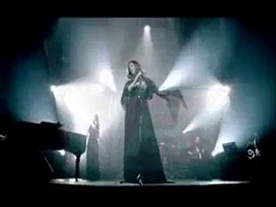 Gurbet - Izel  Orijinal Klip 2010 HQ