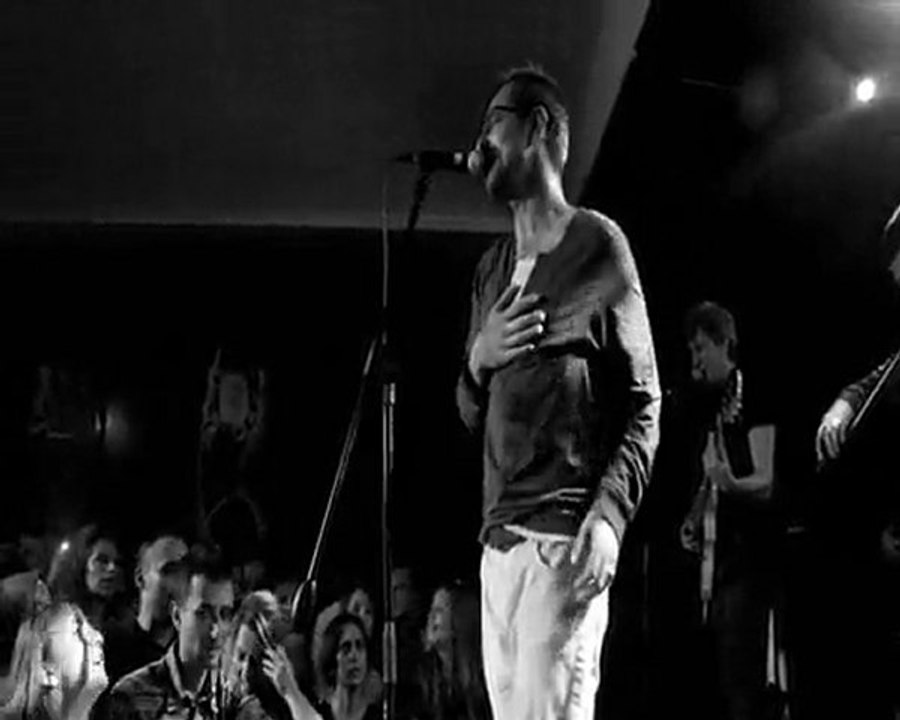 Feridun Düzağaç Rüzgar Konser Kaydı (feridunduzagacfan.com)