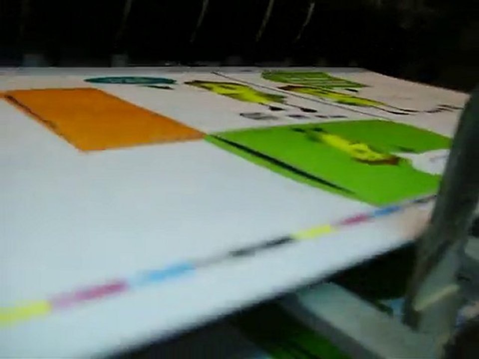PELLICULAGE. MAT AVEC DECOUPE SUR PLATINE SBG.