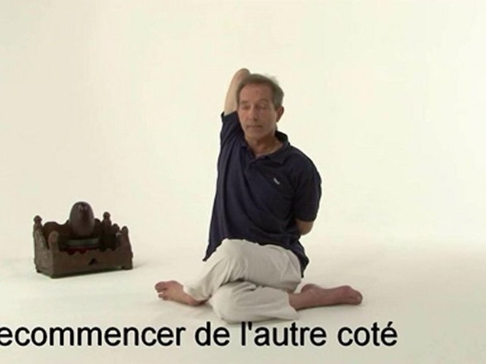 Posture du yoga: gomukhasana, posture de la tête de vache.