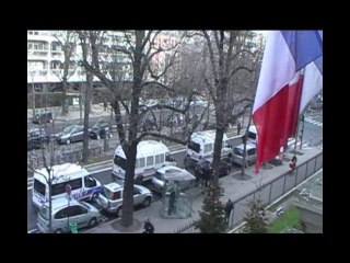 Paris : Manifestation de mal-logés à la Mairie du 16éme