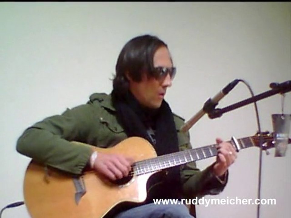 Wonderwall-Oasis-acoustic guitar Fingerstyle (Ruddy Meicher)