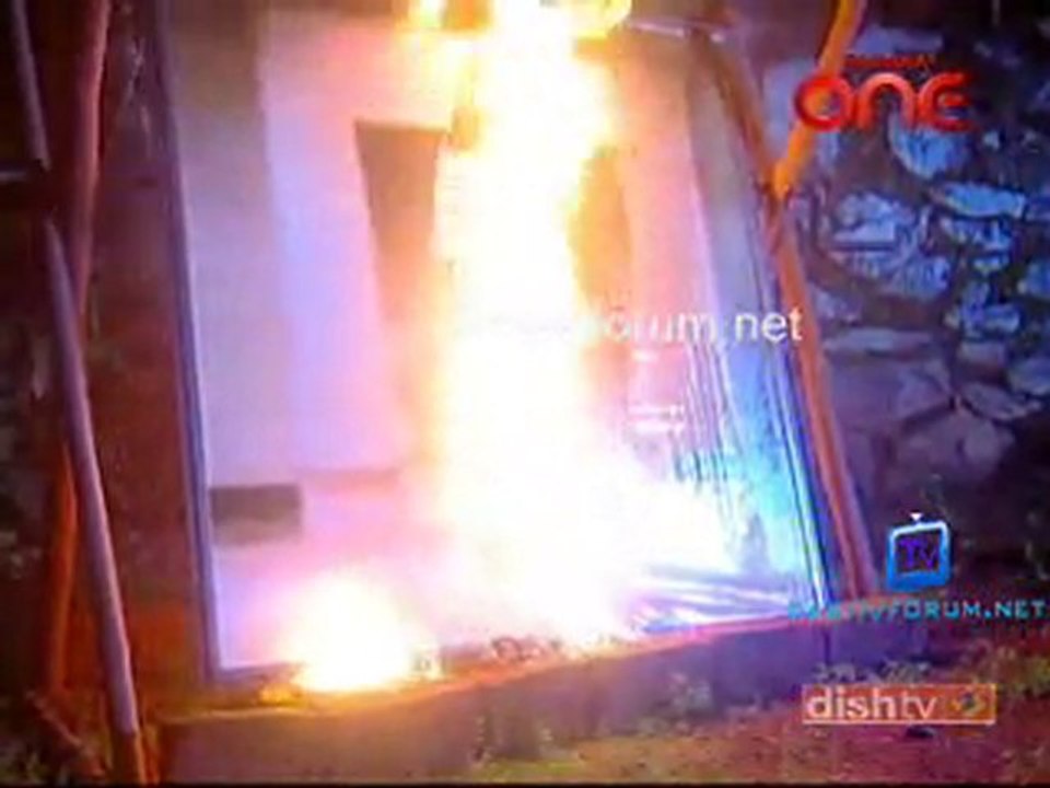 Raat Hone Ko Hai - 30th December 2010 - Part1