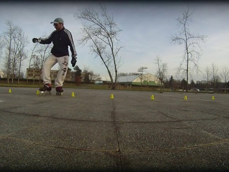 Juju, entrainement slalom