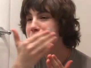 What Else Could Go Wrong de Logan Lerman