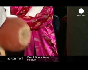 Скачать видео: New Year celebrations across Asia - no comment