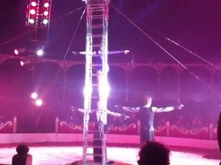 CIRQUE DE NOEL GENEVE 31/12/2010