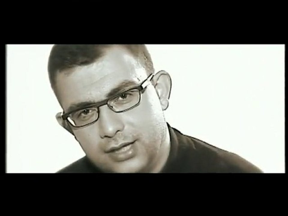 İbrahim Sadri - Kırmızı Araba