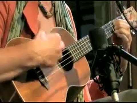 Brenna Maccrimmon - Yagmur yagar Tas Ustune