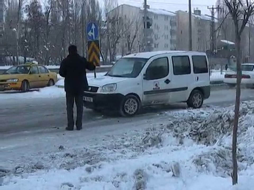 yüksekova'da patlama