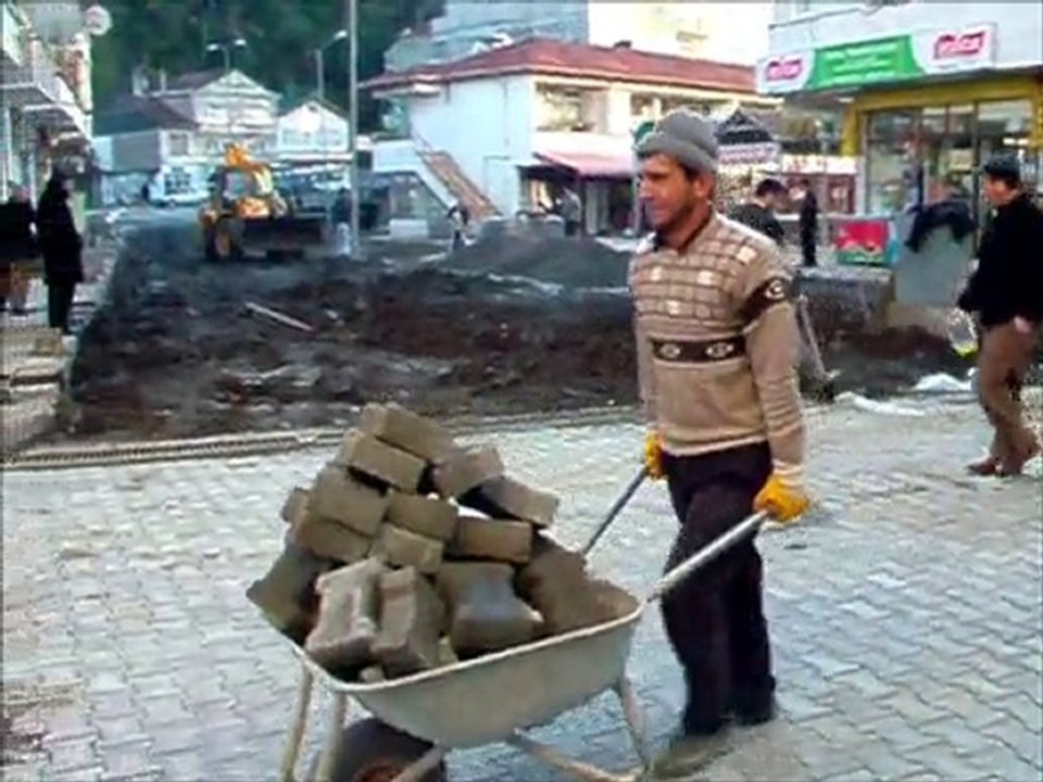 yucel turkben caddesi