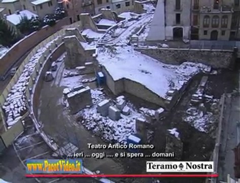 187 - Teatro Antico Romano. Ieri, oggi .. domani