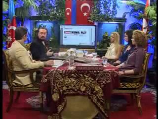 Din sade olduğu halde karışık olmasını ister münafık