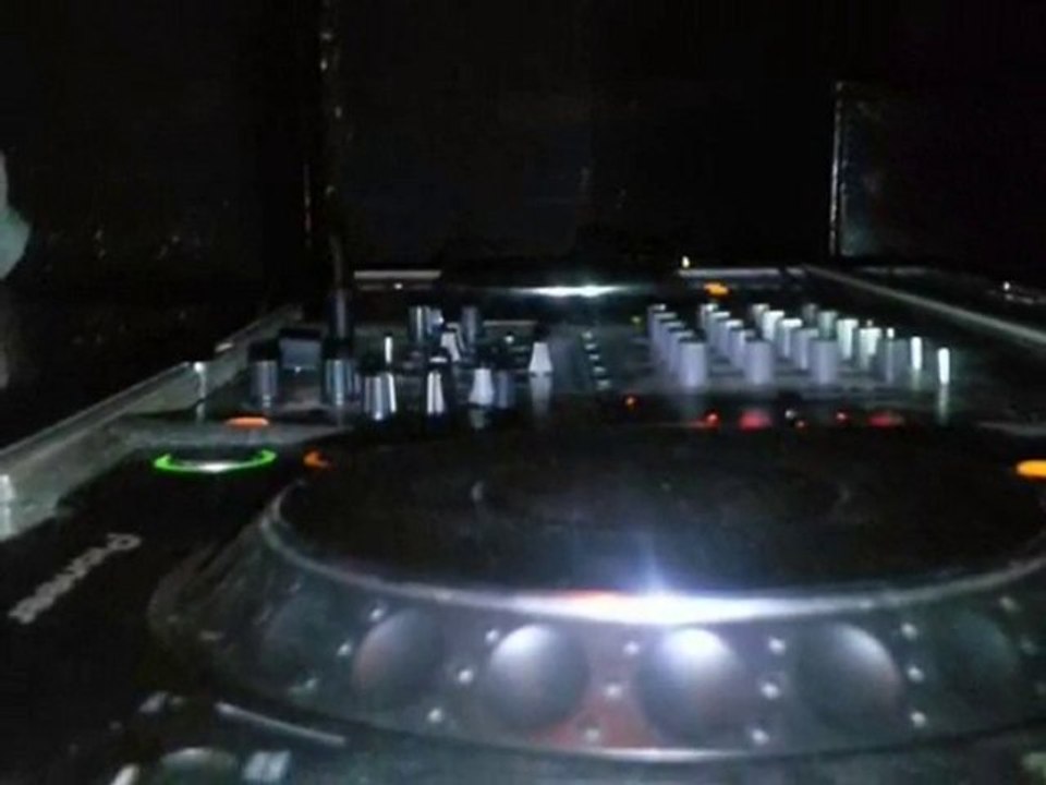 Dj Mustafa Çelik - Ziynet Sali Bize Yeter 2010 ( club mix )