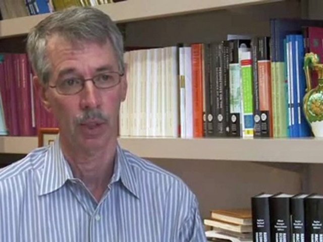 Making Money During A Recession : Do some brokers specialize in recession-proof investments?