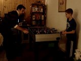 Partie de babyfoot Pas toujours beau joueur !