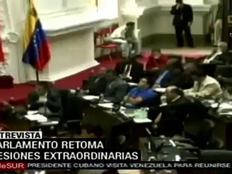 La oposición venezolana no cree en el poder popular (diputado Dugarte)