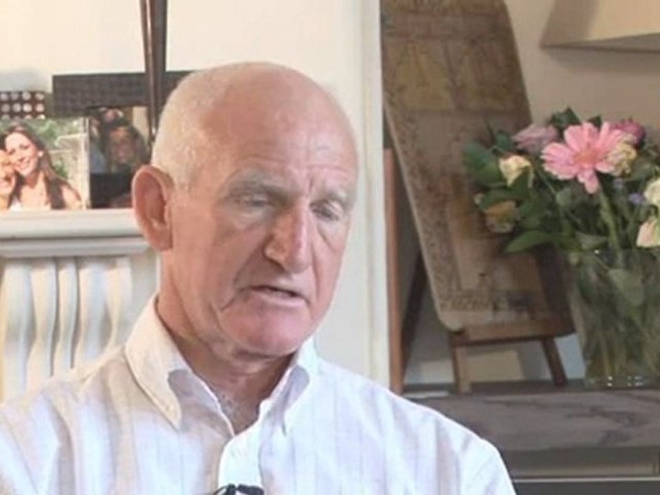 An Airline Pilot Do I have to have perfect eyesight to be a