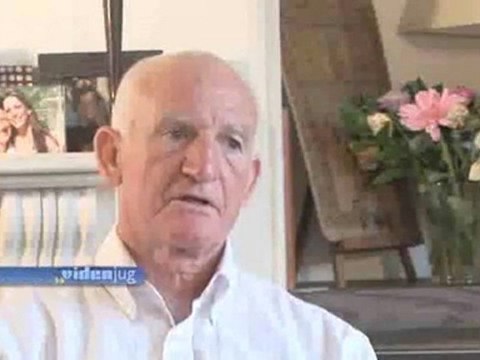 Working As An Airline Pilot : Do airline pilots get their food provided for free?