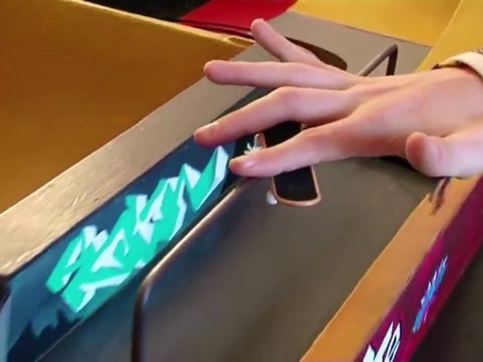 GripandTricks Tour fingerskate Adrien Brianchon ambassadeur