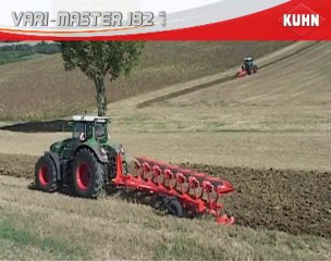 KUHN : charrues Vari-master