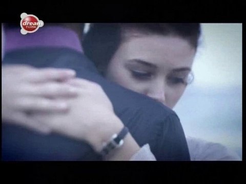 Zerrin Özer - BENI UNUTMA özel klip 2011 SÜPER SLOW