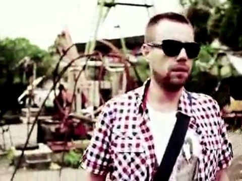 Video- Murat Dalkılıç - Kıyamadım ikimize {Yeni klip}