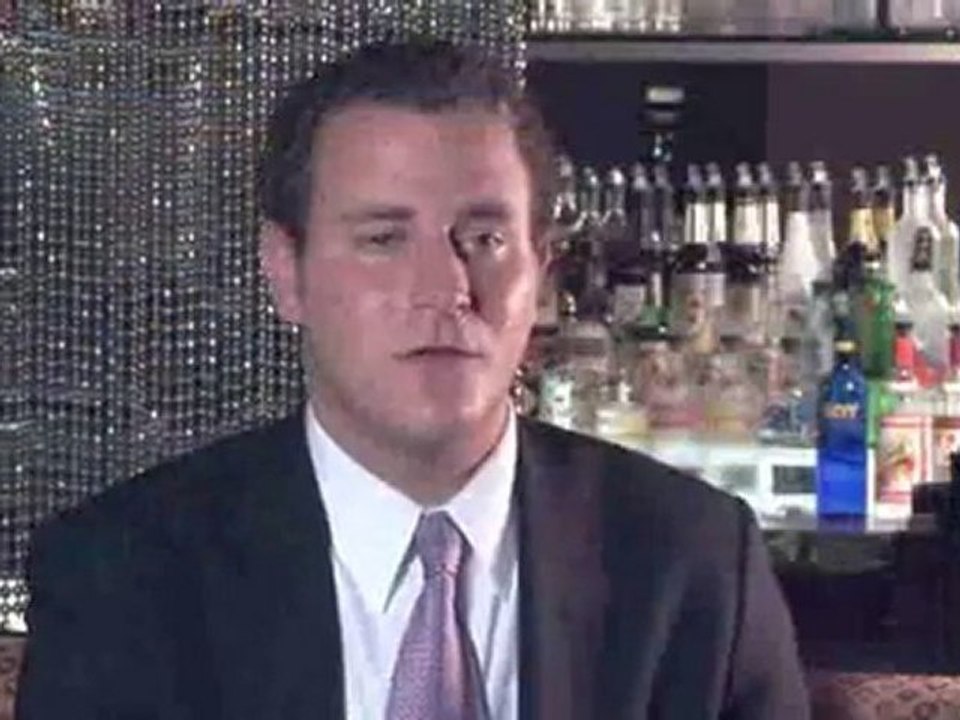 Bartending: Twists And Wedges : How do I cut a lemon or lime wedge for a cocktail?