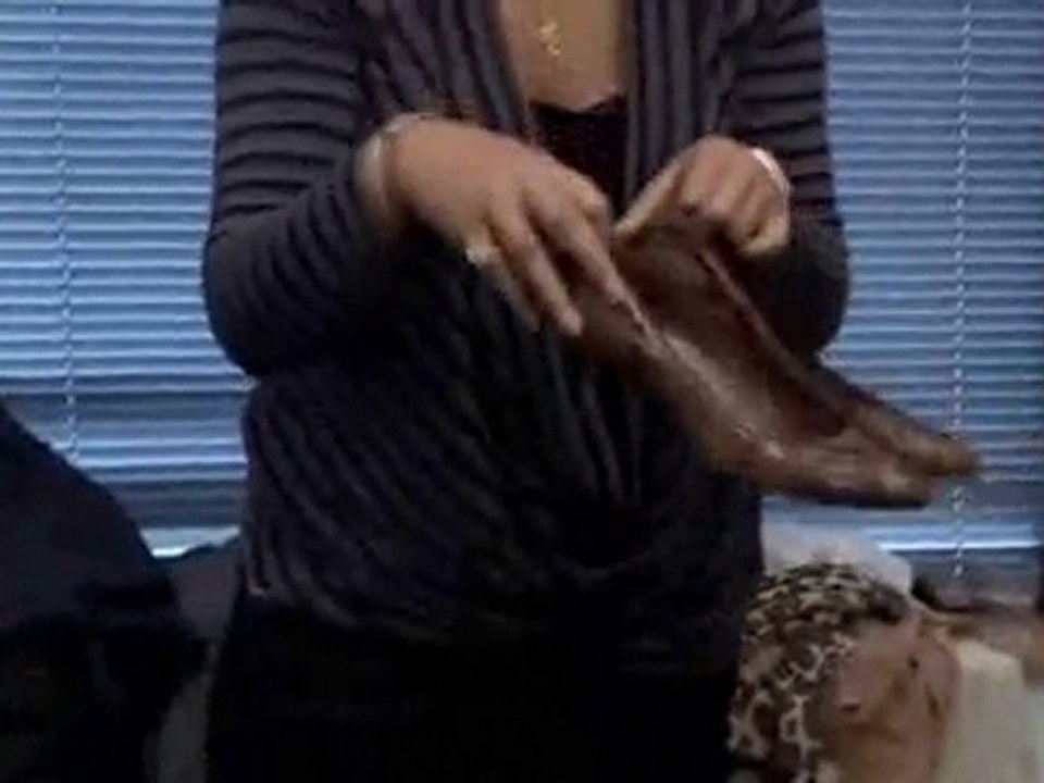 How To Wear Pleated Trousers