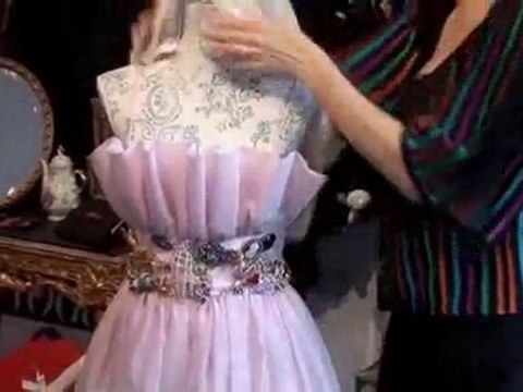 How To Wear A Prom Dress