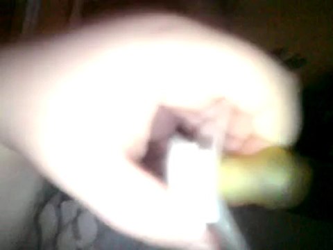 Leker med sin mamma låtsasgråter