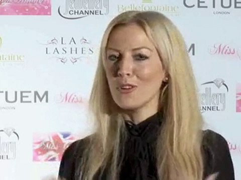 How To Choose Pageant Dresses