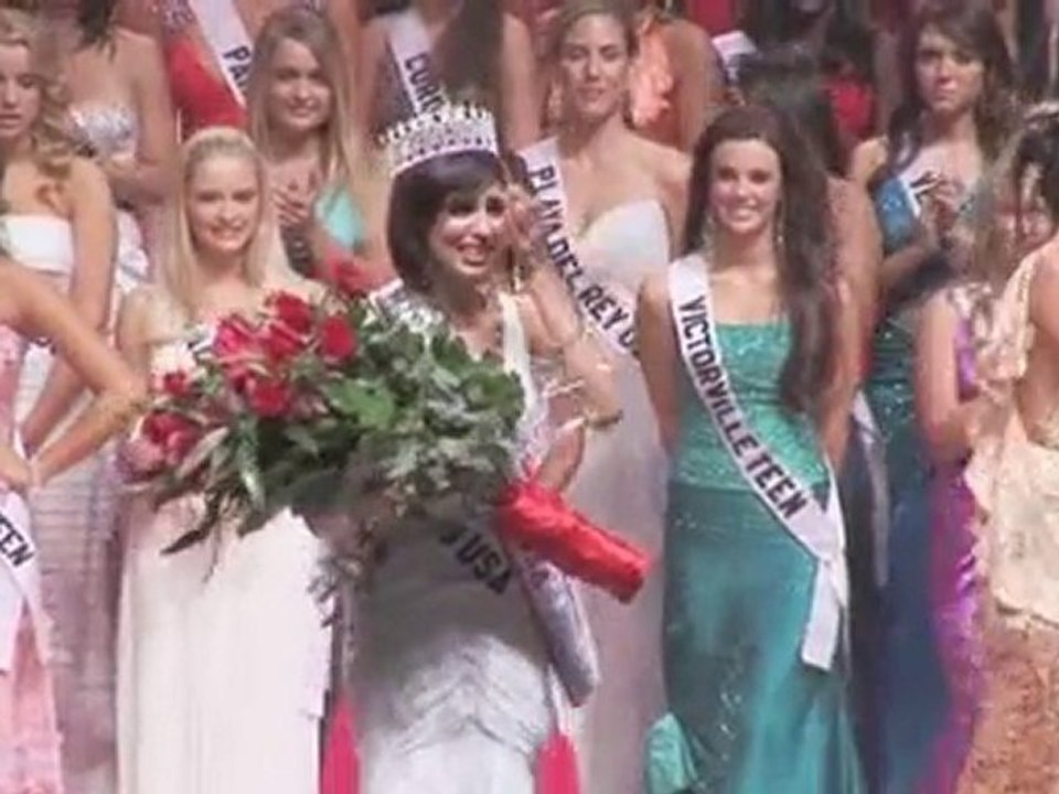The Career Of A Beauty Queen : What does it take to win a pageant?
