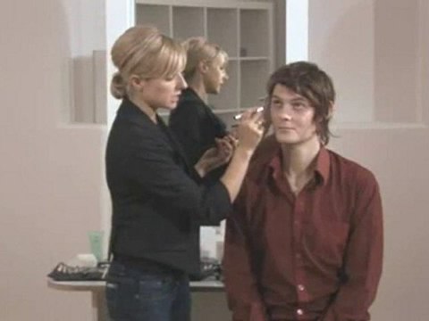 Make-Up Tips For Men: How To Brighten Your Eyes