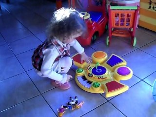 aimy adore ses cadeau de noel !