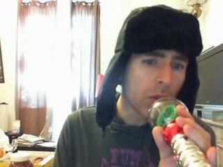 Wiwi égratigne "wild is the wind"