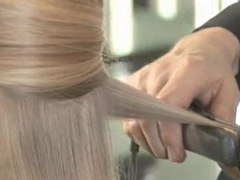 Richard Ashforth's Tip: How To Use Hair Straighteners