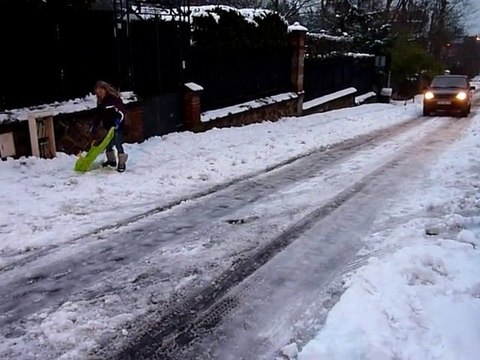 20101220 Clara et Nico Luge Garches