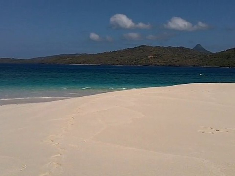 Ilôt de sable blanc.MOV