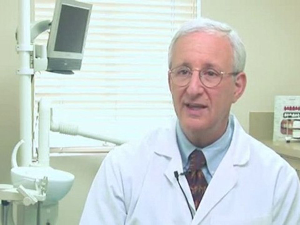 Cosmetic Dentistry: Porcelain Veneers : What are the advantages and disadvantages of dental veneers?