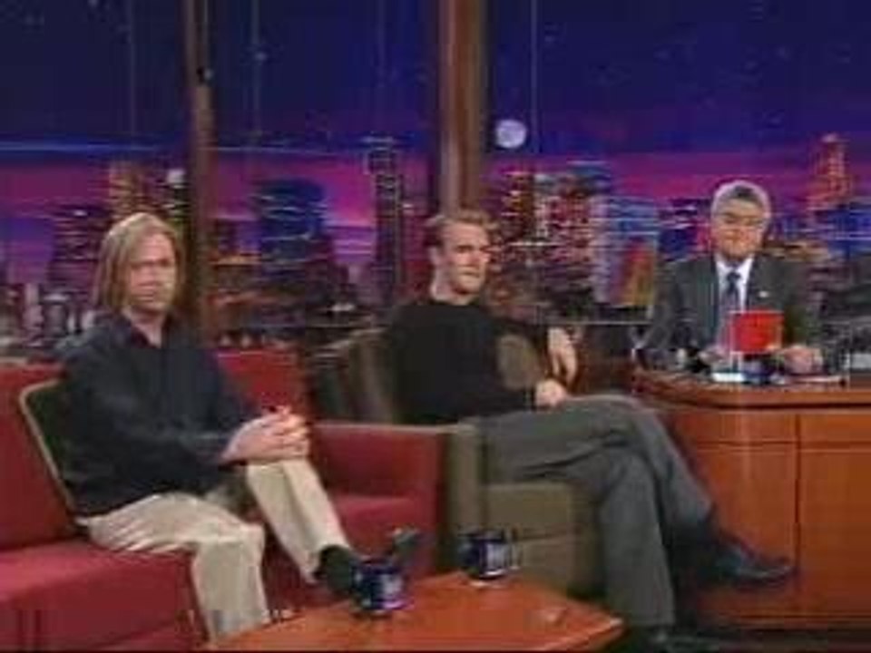 Queens of the Stone Age - No One Knows