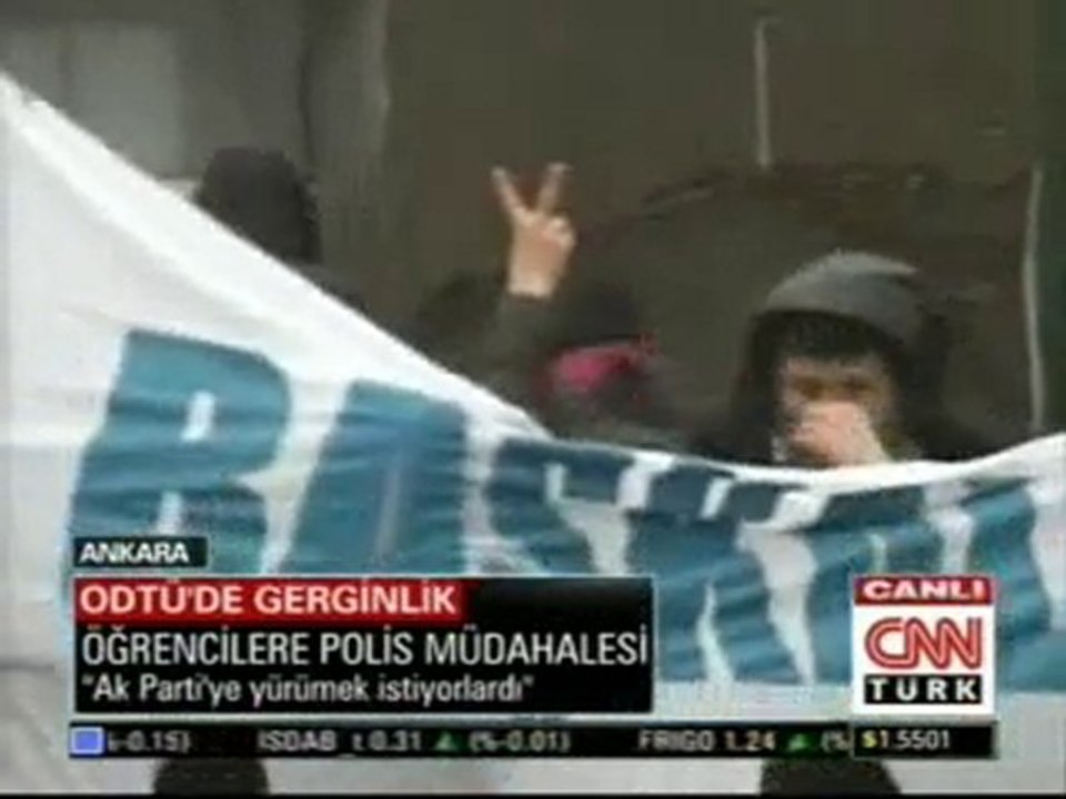 canlı yayında muhabire gaz bombası
