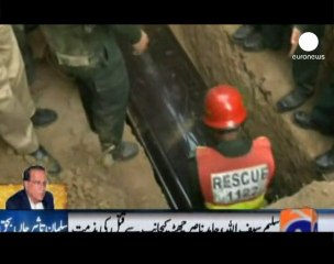 Pakistan tense as funeral of slain leader begins